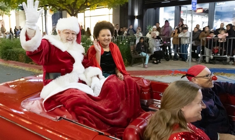 Mobile Adoptions at the Walnut Creek Holiday Parade of Lights & Tree Lighting